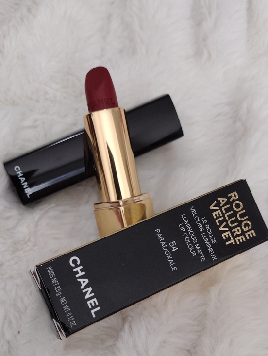 CHANEL Other - CHANEL Rouge Allure Velvet Lipstick — Paradoxale